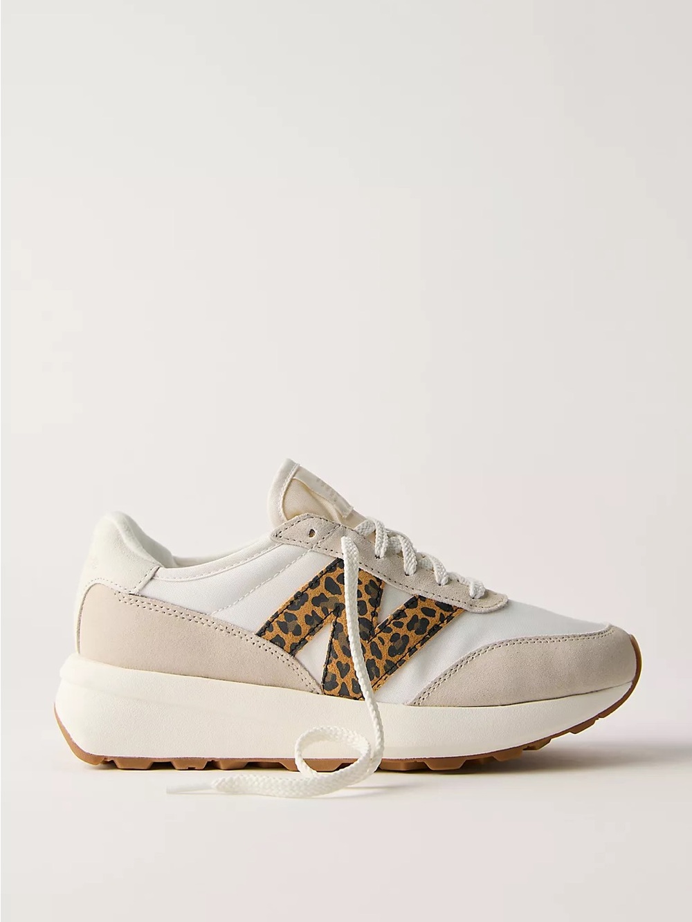 New Balance 370 Sneakers size 9 - Picture 2 of 8